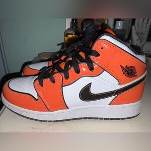 Nike airforce 1 Orange High-Top Sneakers